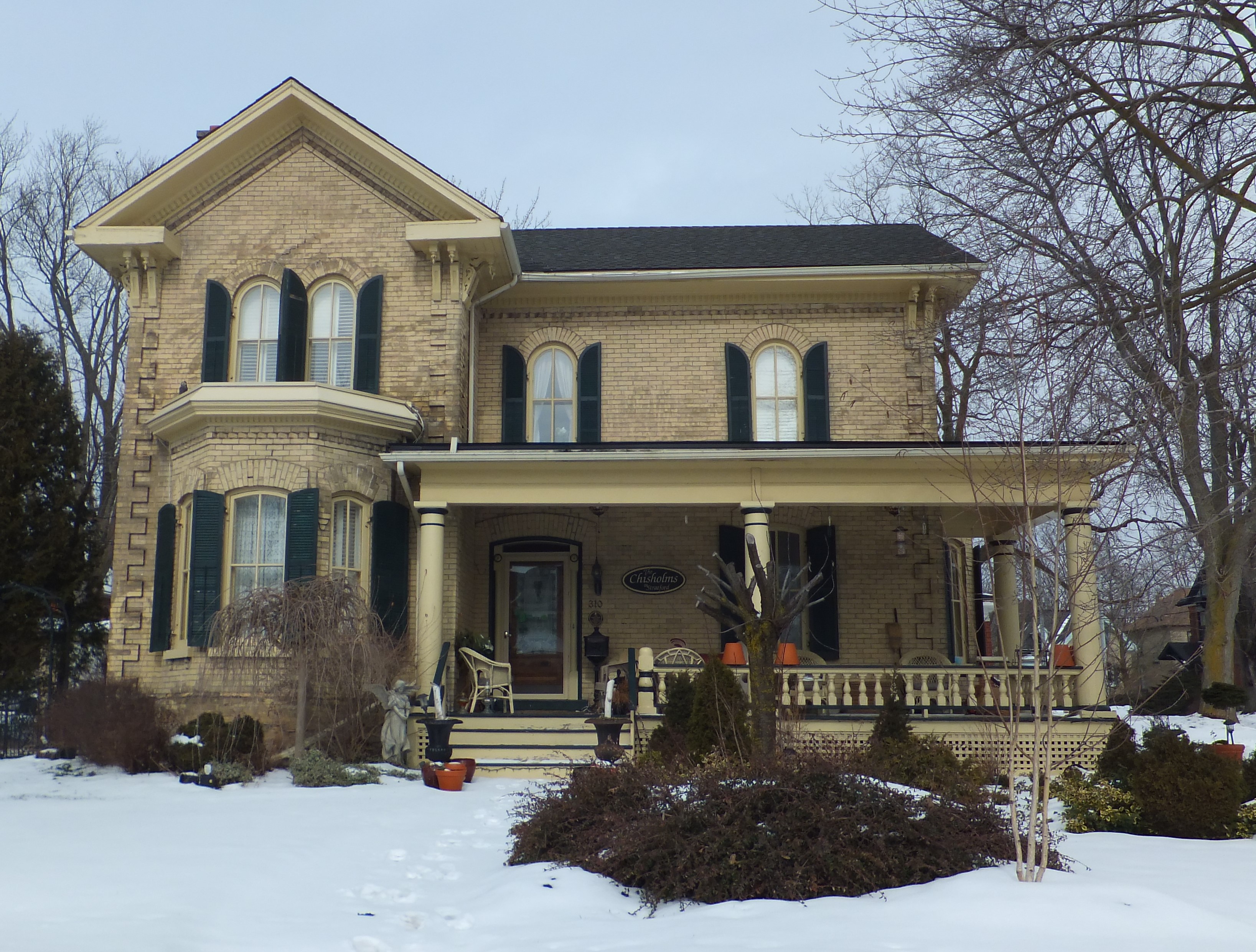 Buff colour brick Italianate style house